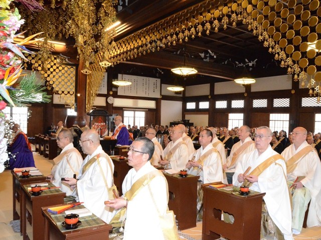 開導聖人ご生誕200年慶讃 代表者奉告大会を開催 全国寺院の住職・局長が集う